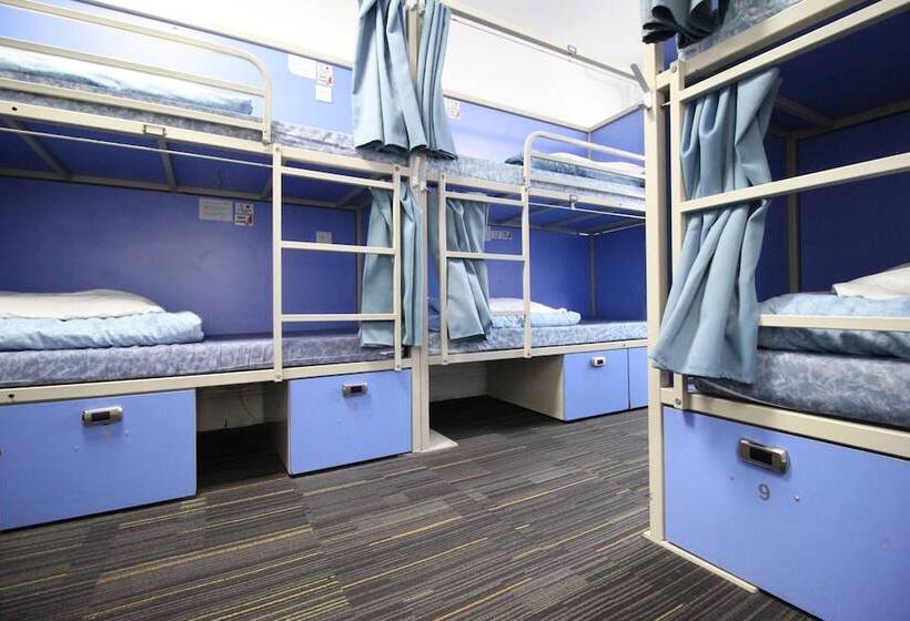 Smart Hyde Park Inn Hostel