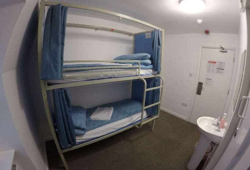 Smart Hyde Park Inn Hostel