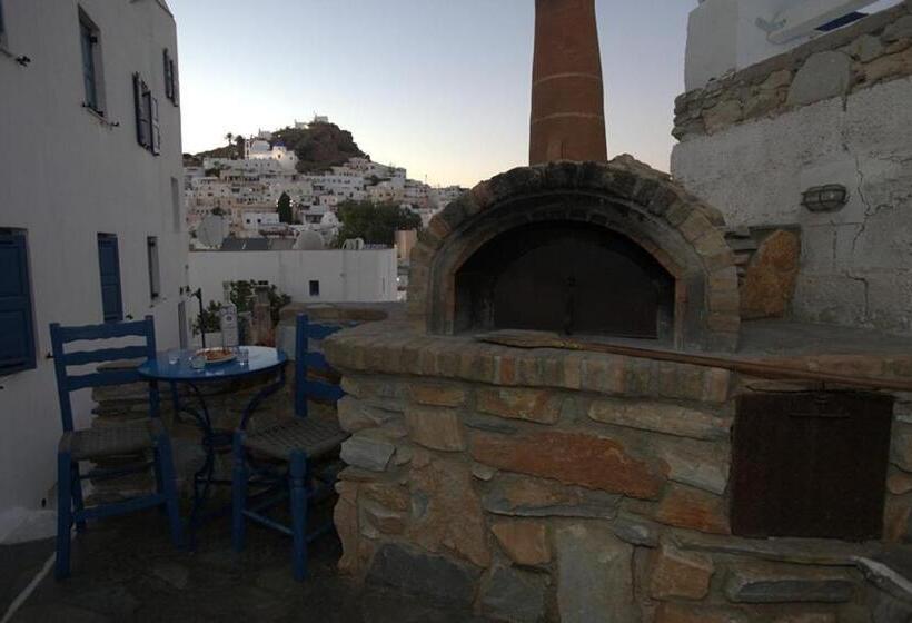 Aphrodite Hotel & Apartments