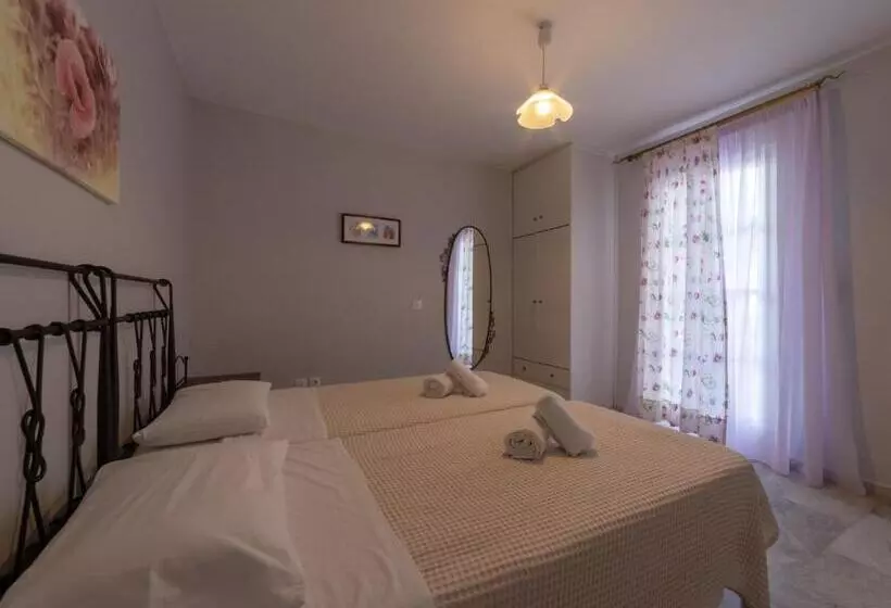 Aphrodite Hotel & Apartments