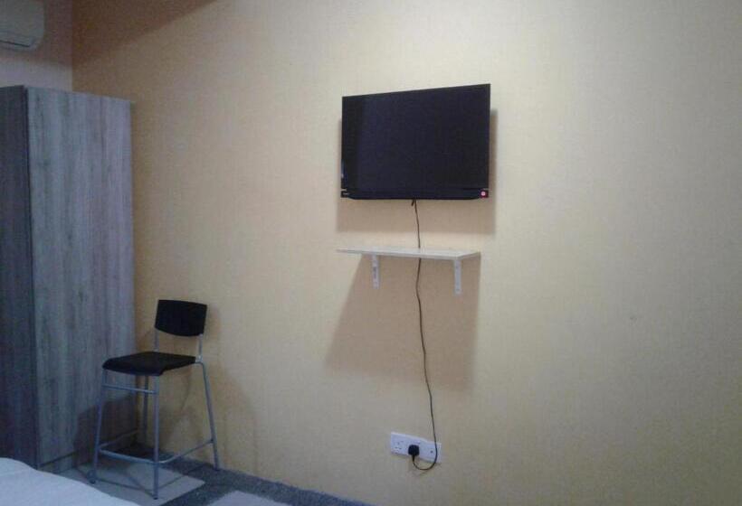 בית מלון כפרי Hornbill Resort Pulau Pangkor