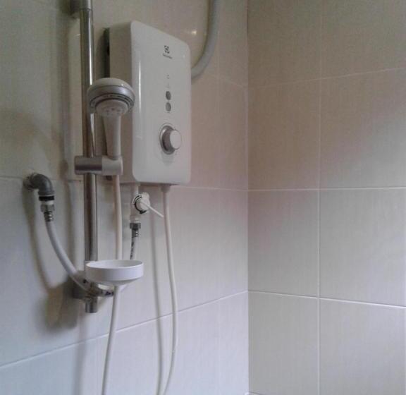 בית מלון כפרי Hornbill Resort Pulau Pangkor