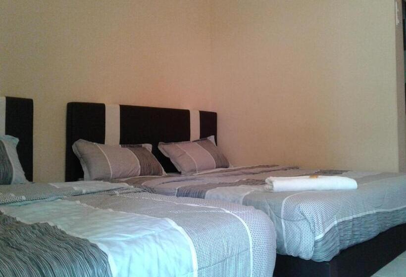 בית מלון כפרי Hornbill Resort Pulau Pangkor