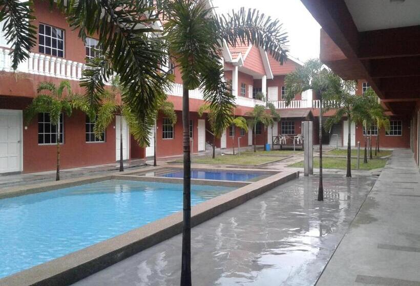 בית מלון כפרי Hornbill Resort Pulau Pangkor