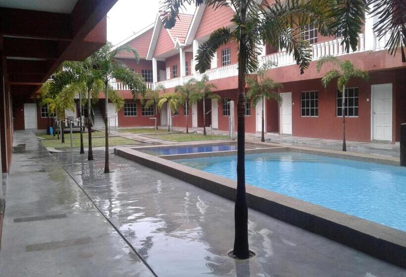 בית מלון כפרי Hornbill Resort Pulau Pangkor