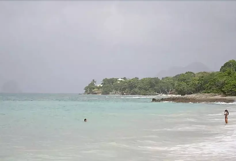 هتل Le Paradis De L'anse