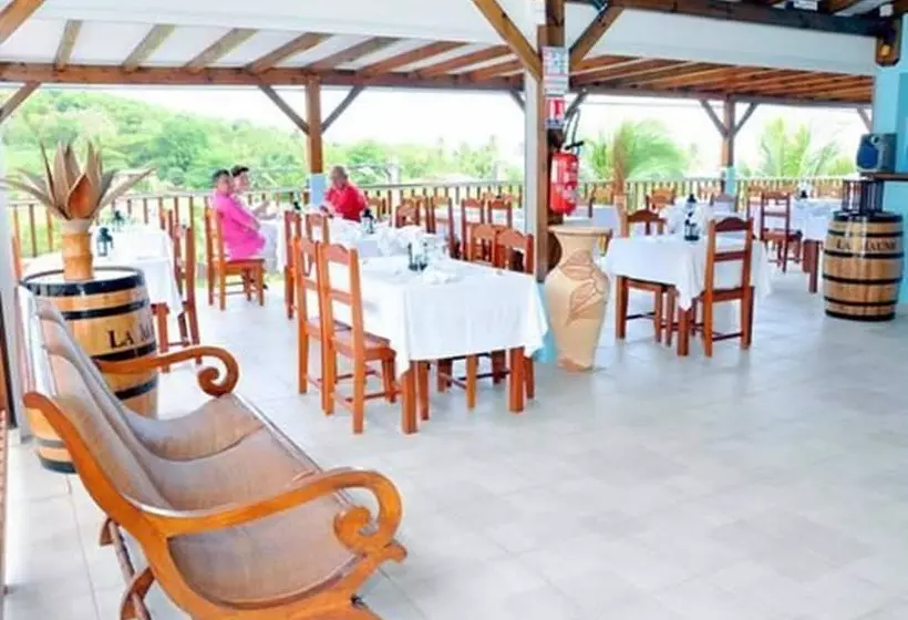 هتل Le Paradis De L'anse