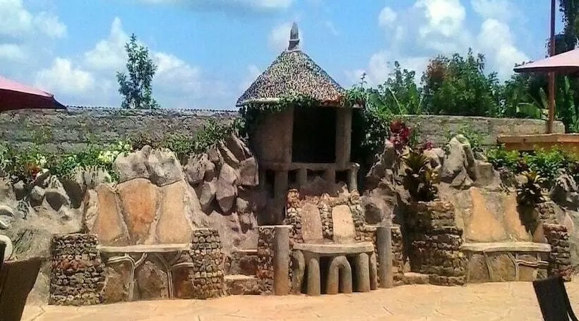 هتل Nkubu Heritage