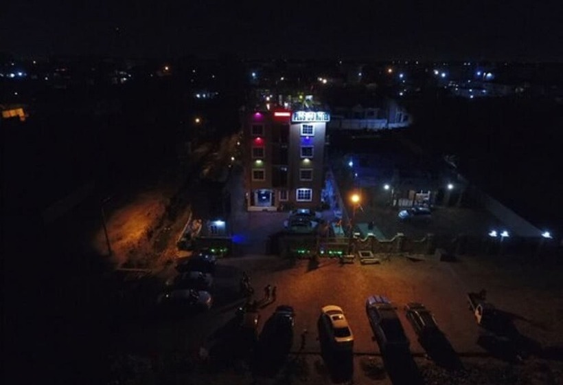 בית מלון כפרי Plus 33