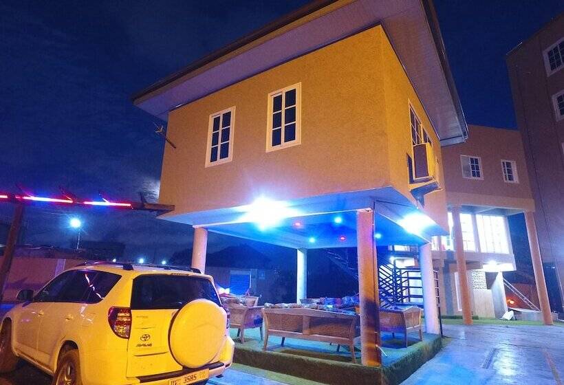 בית מלון כפרי Plus 33