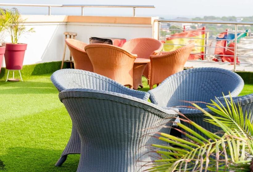 בית מלון כפרי Plus 33