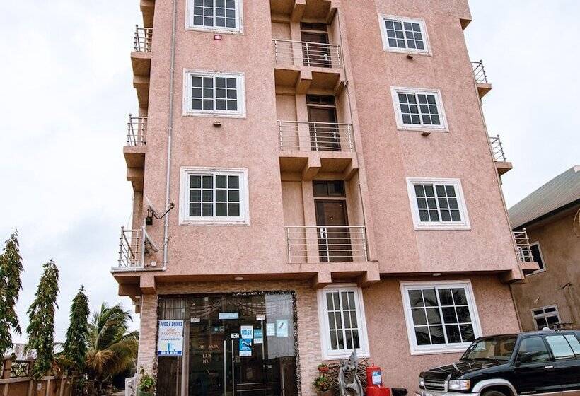 בית מלון כפרי Plus 33