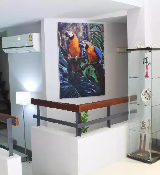 هتل S'prima Hostel