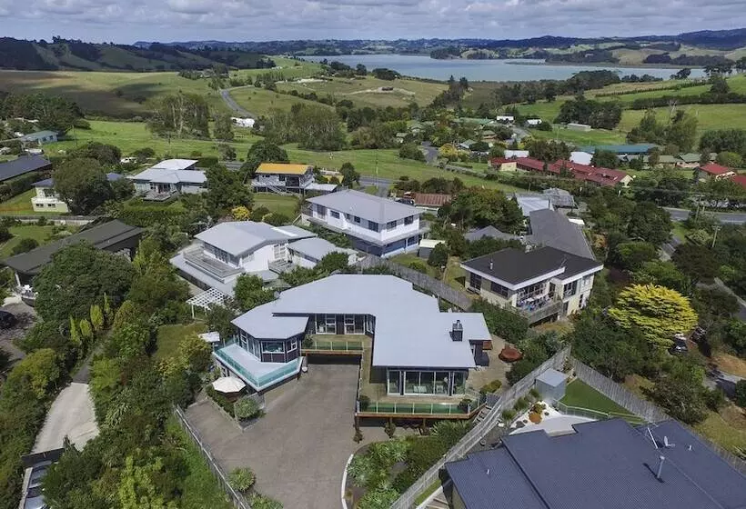 ホテル Tahi Lodge  Matakana Coast