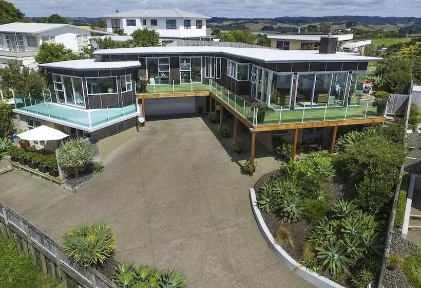 ホテル Tahi Lodge  Matakana Coast