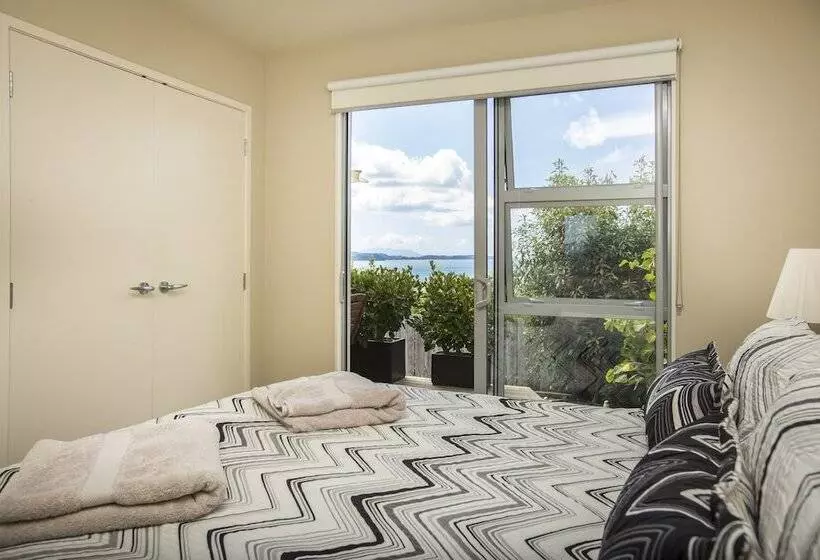 ホテル Tahi Lodge  Matakana Coast