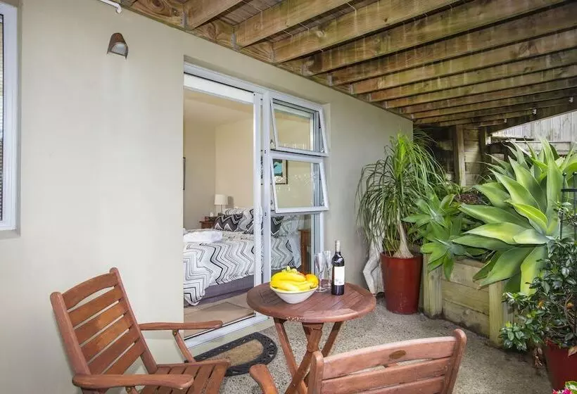 ホテル Tahi Lodge  Matakana Coast