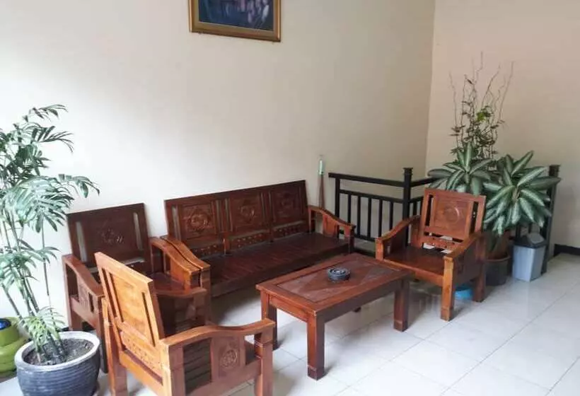 Hotel Villa 99 Pak Eddy
