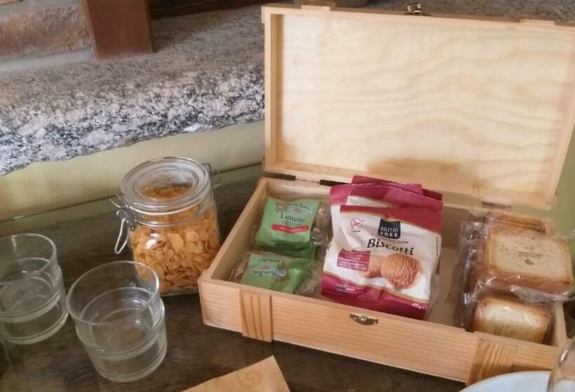 ベッドアンドブレックファースト Agriturismo Cascina Costa