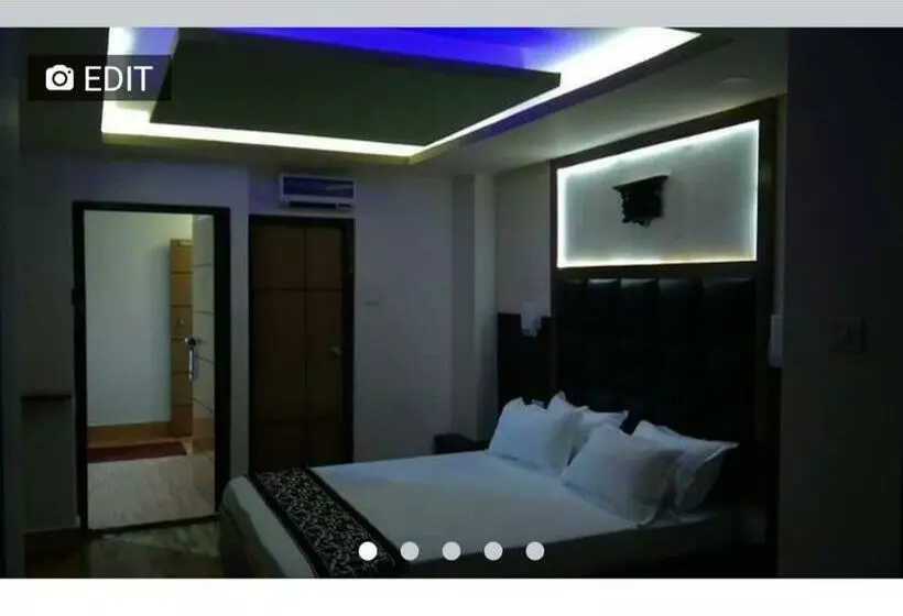 تختخواب و صبحانه Esses House A Luxury Homestay And Service Apartment