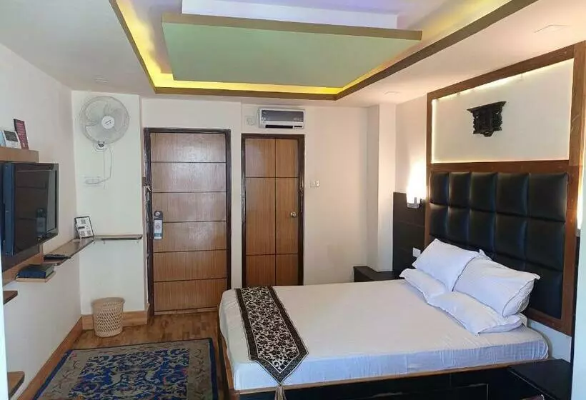 تختخواب و صبحانه Esses House A Luxury Homestay And Service Apartment