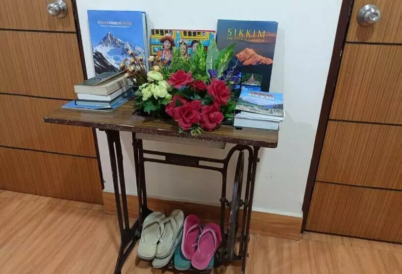 تختخواب و صبحانه Esses House A Luxury Homestay And Service Apartment