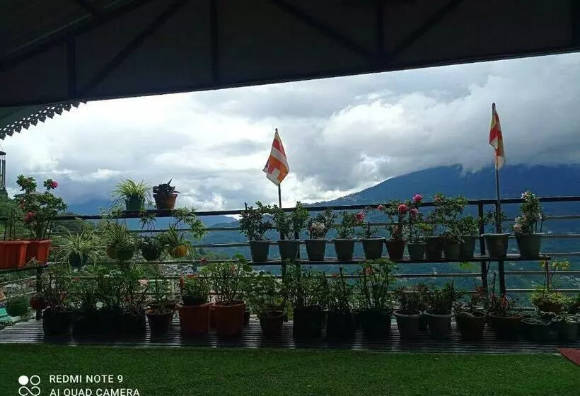 تختخواب و صبحانه Esses House A Luxury Homestay And Service Apartment