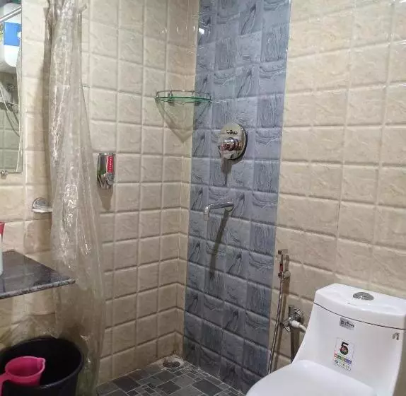 تختخواب و صبحانه Esses House A Luxury Homestay And Service Apartment