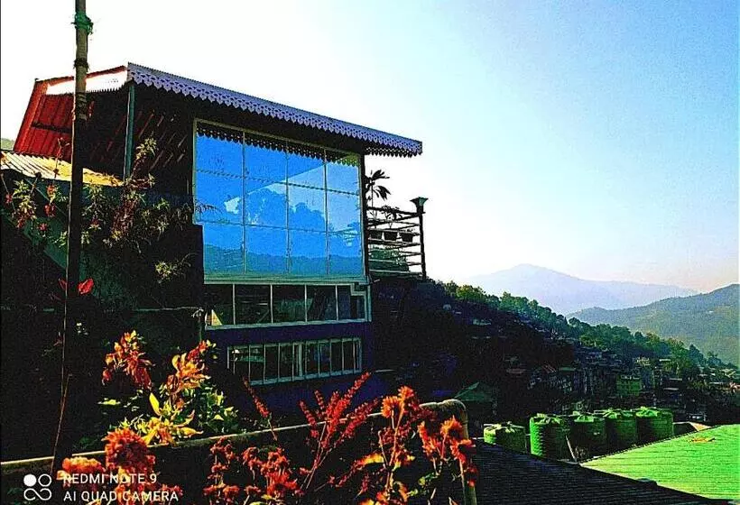 تختخواب و صبحانه Esses House A Luxury Homestay And Service Apartment