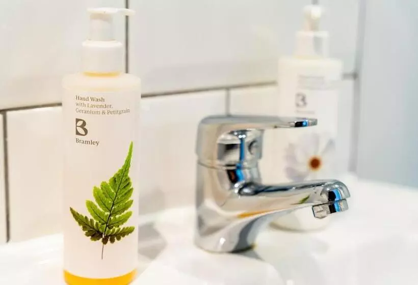 تختخواب و صبحانه Rivendell Park