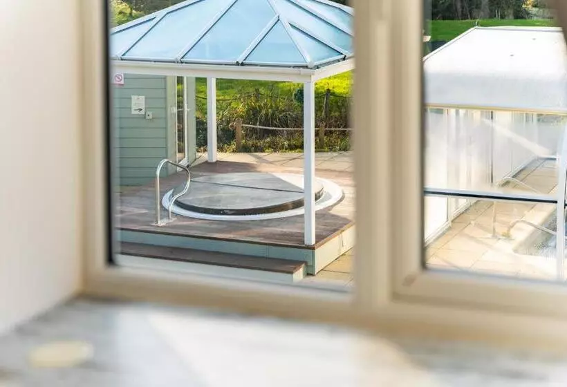 تختخواب و صبحانه Rivendell Park