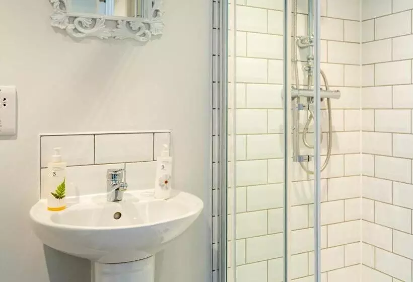 تختخواب و صبحانه Rivendell Park