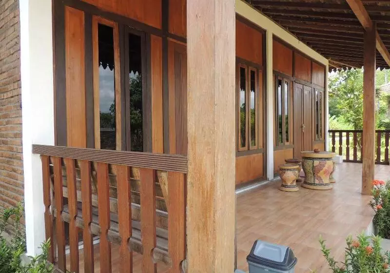 Hotel Balkondes Karanganyar Borobudur