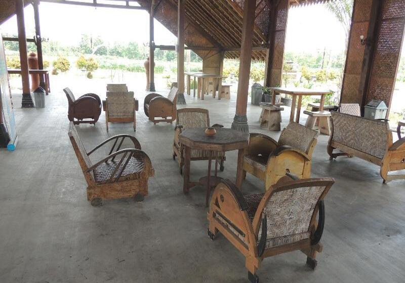 בית מלון כפרי Balkondes Karanganyar Borobudur