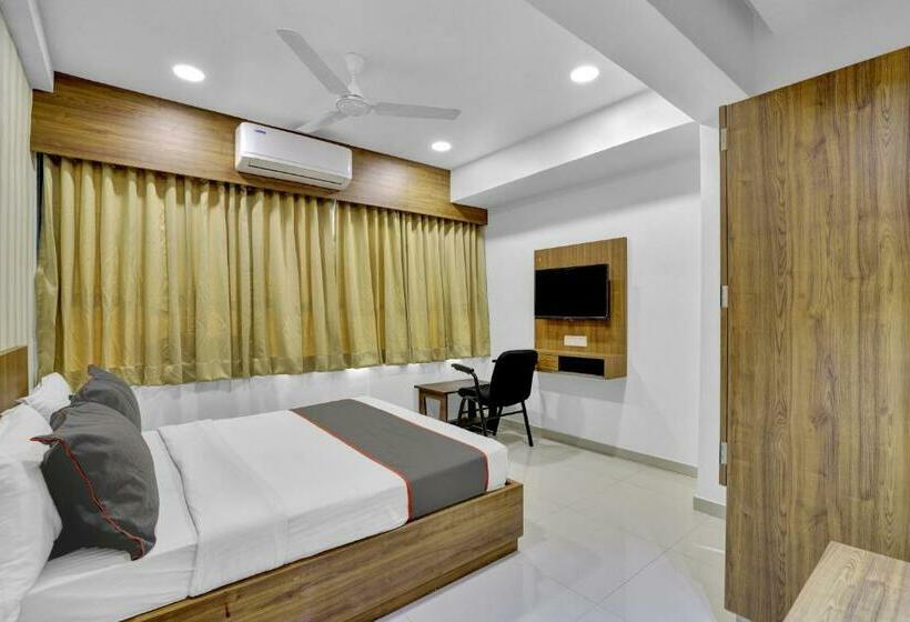 فندق Royal Mansion, Gandhinagar