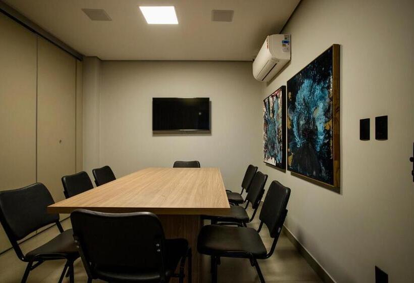 La Hotel Votuporanga