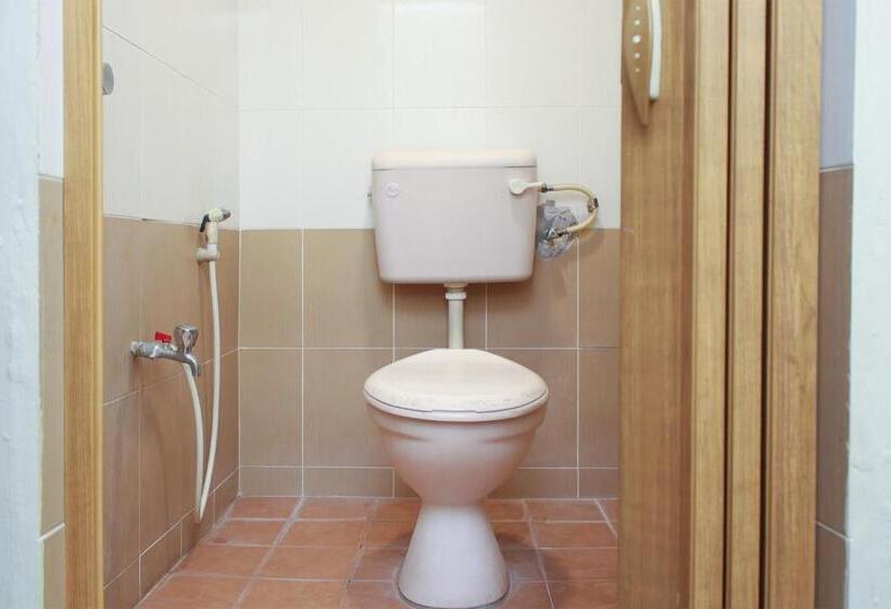 ホテル Oyo 90338 Prima Saujana Budget