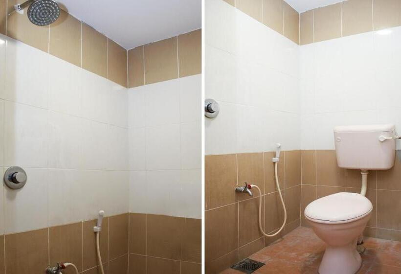 ホテル Oyo 90338 Prima Saujana Budget