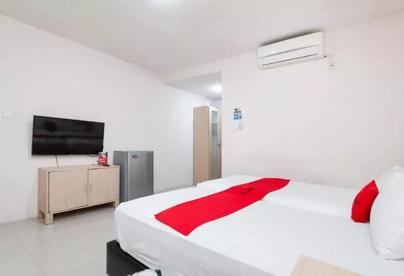 ホテル Reddoorz Syariah Near Banda Aceh Convention Hall