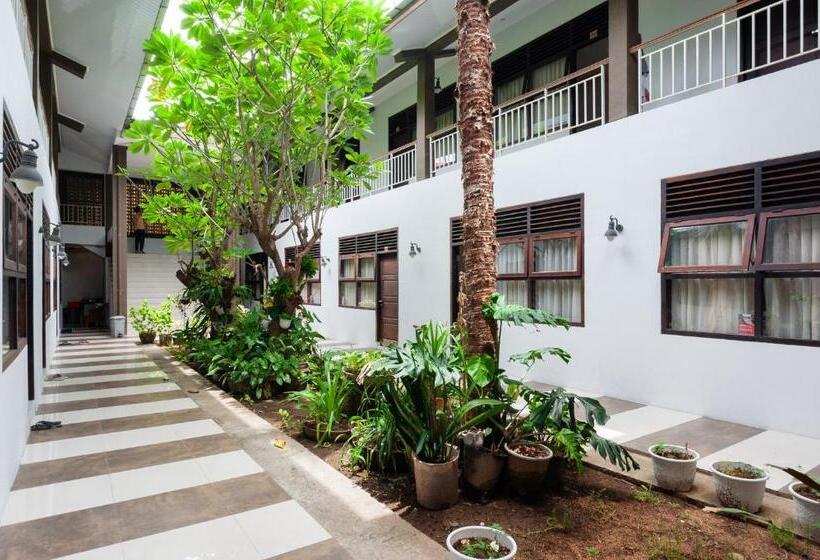 בית מלון כפרי Reddoorz Syariah Near Banda Aceh Convention Hall