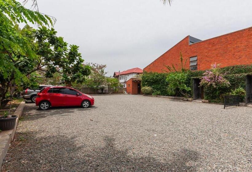 בית מלון כפרי Reddoorz Syariah Near Banda Aceh Convention Hall