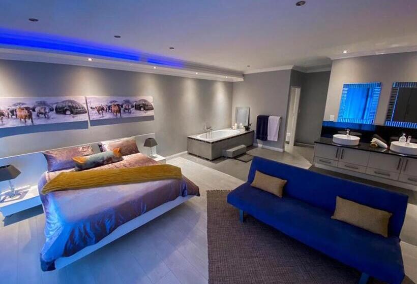 پانسیون The Penthouse