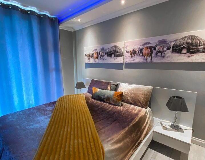 پانسیون The Penthouse