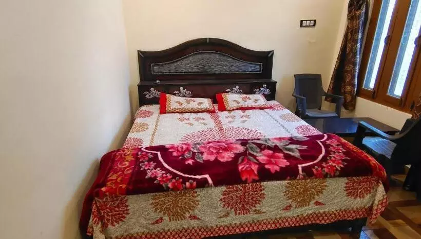 استراحتگاه Chakrata Green And Camping