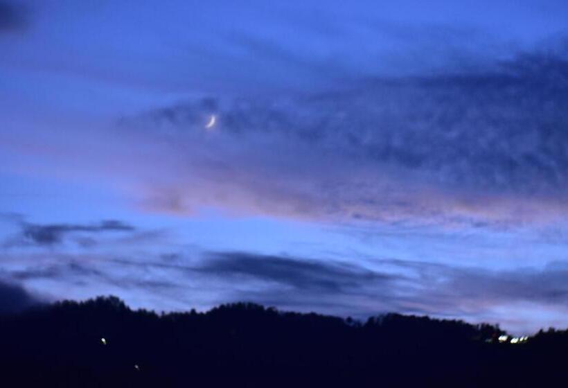 Курорт Chakrata Green And Camping