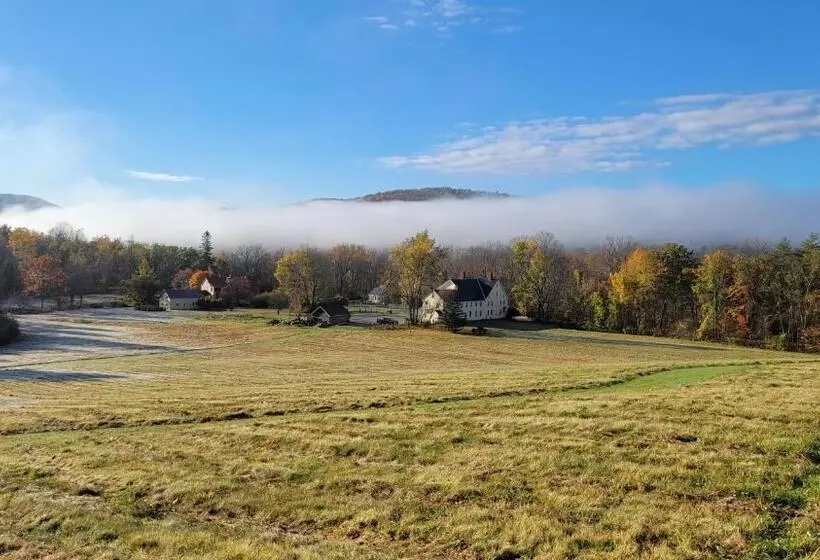 Aamiaismajoitus (B&B) Franklyn Farm Inn