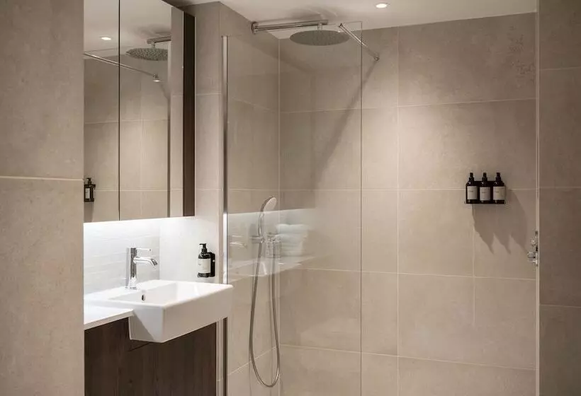 Cove Landmark Pinnacle