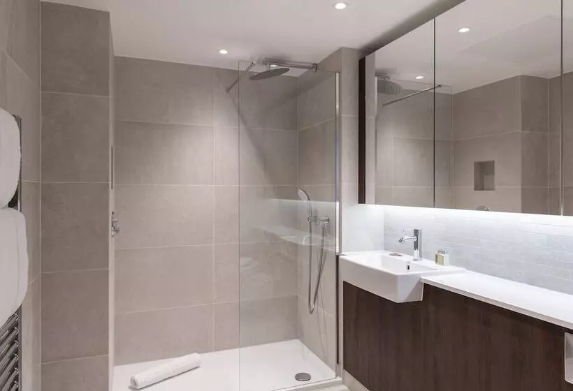 Cove Landmark Pinnacle