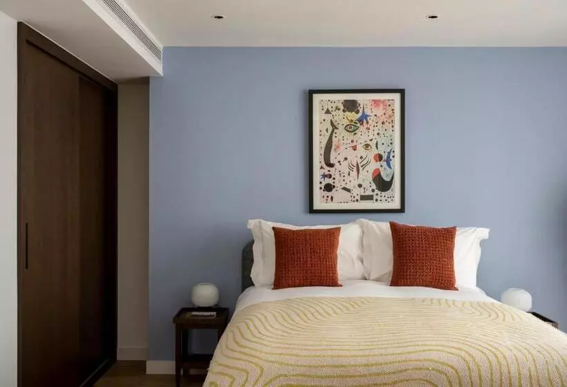 Cove Landmark Pinnacle