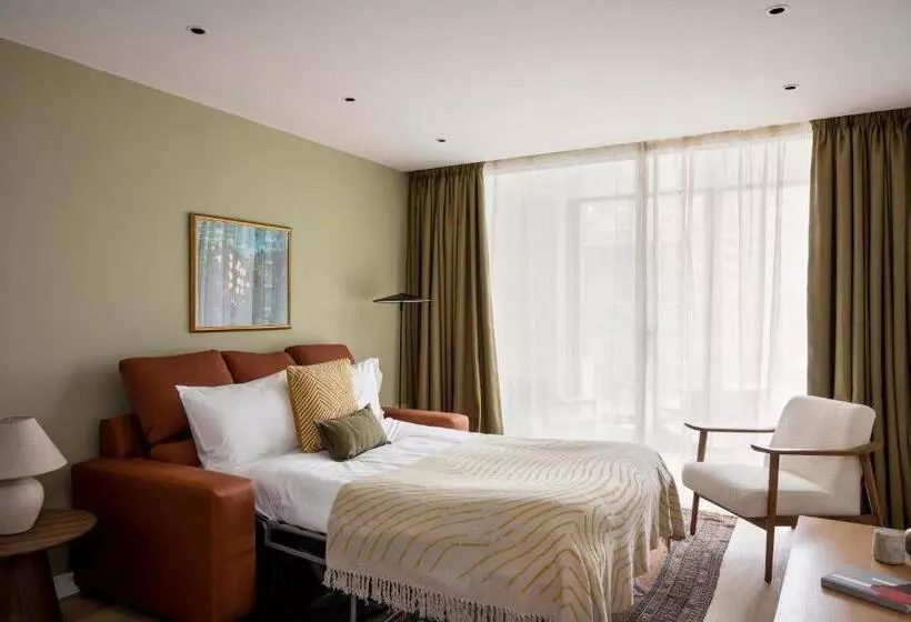 Cove Landmark Pinnacle